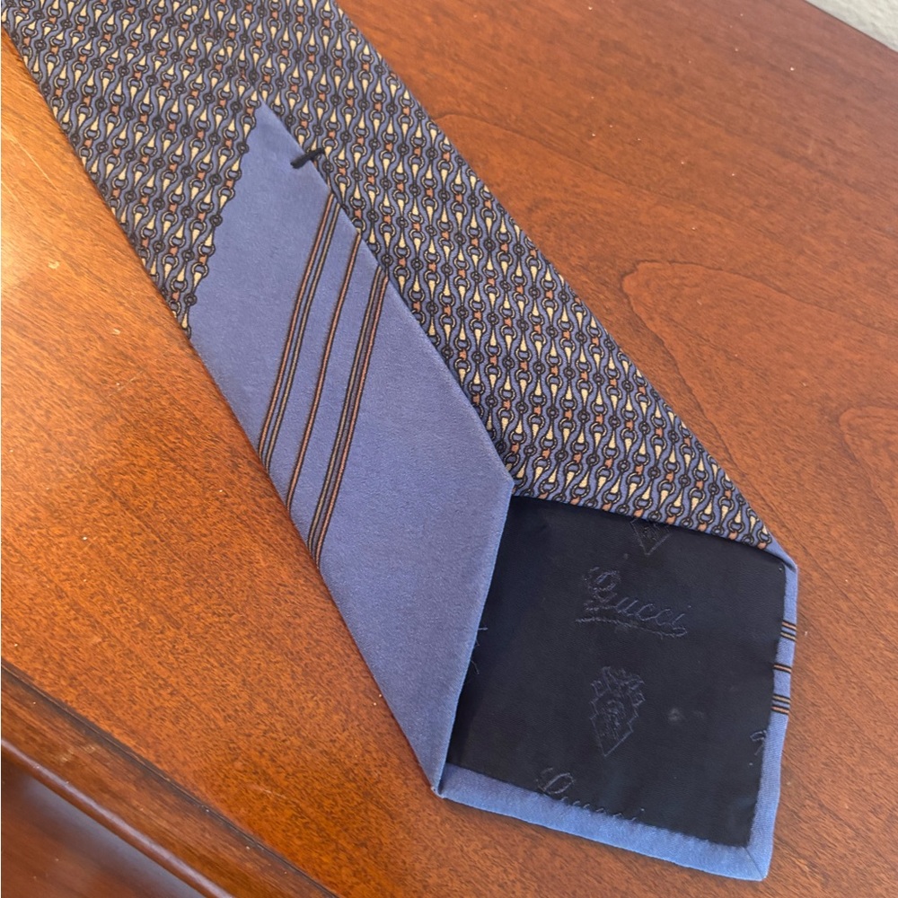 Vintage Gucci Accessories Collection Silk Tie Made in Italy - Picture 3 of 15